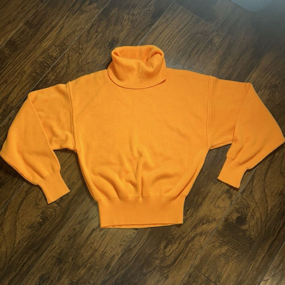 Obermeyer Ladies Vintage Wool Blend Ski-T Turtleneck Sweater Bright Orange Small